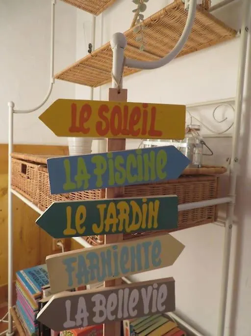 Joli Gite Rural Dans Un Havre De Paix Saint-Bonnet-le-Troncy Holiday home